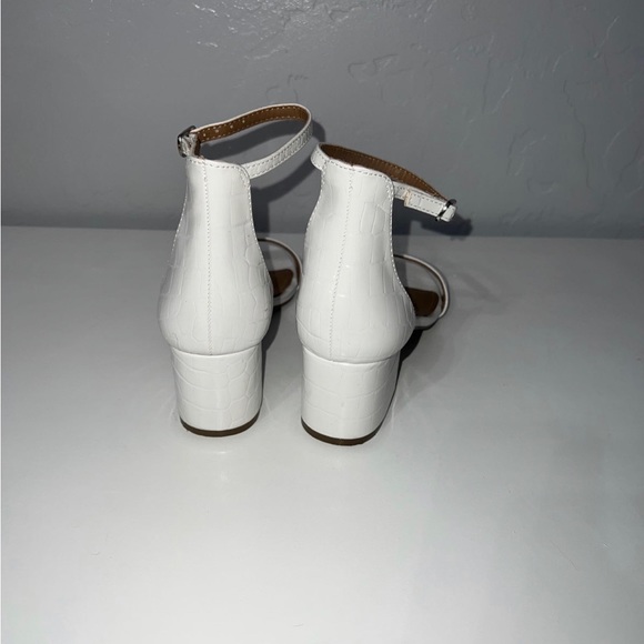 Steven Madden White Heels - Picture 4 of 4